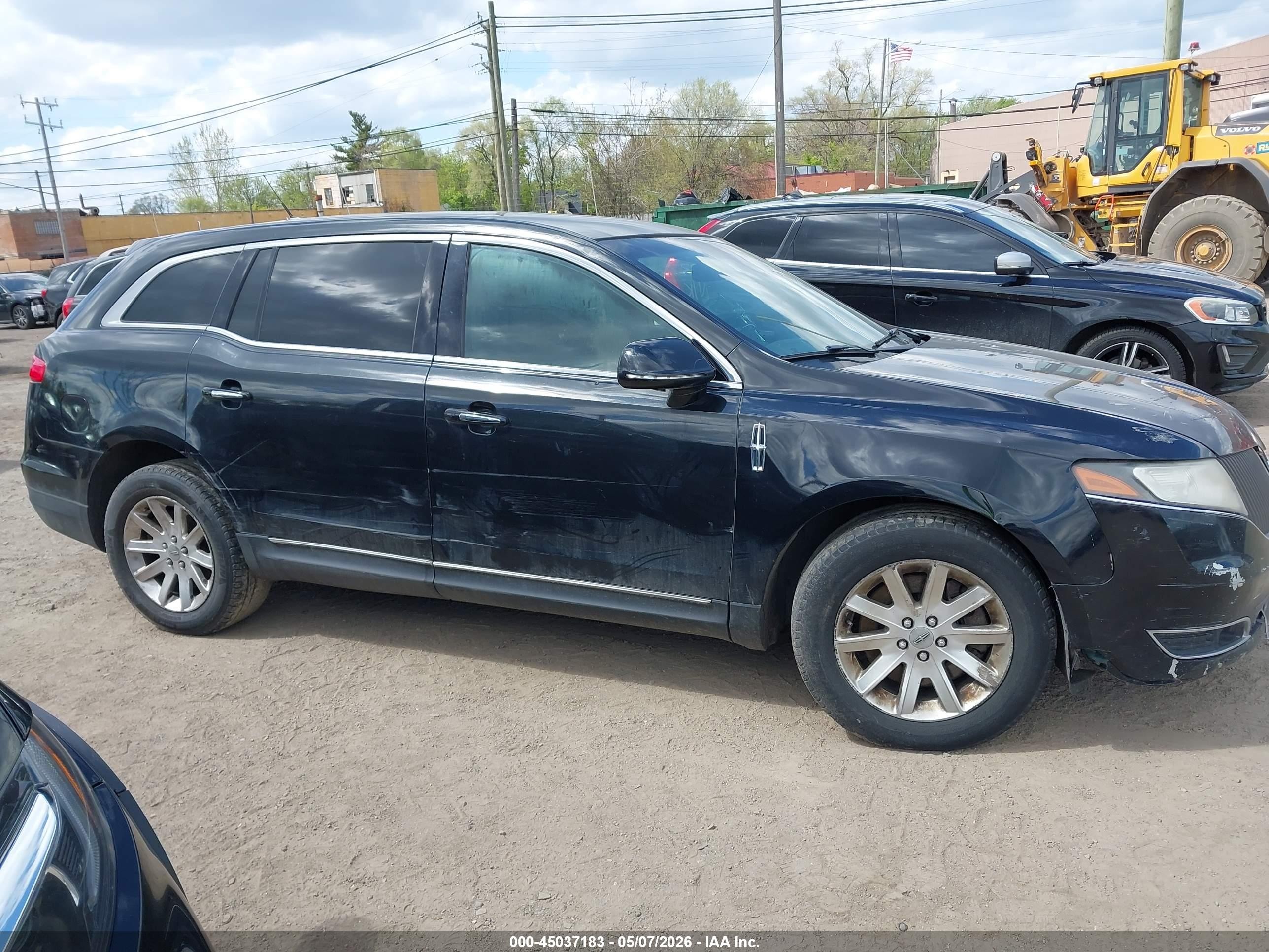 2013 Lincoln Mkt Livery Black vin: 2LMHJ5NK5DBL59193