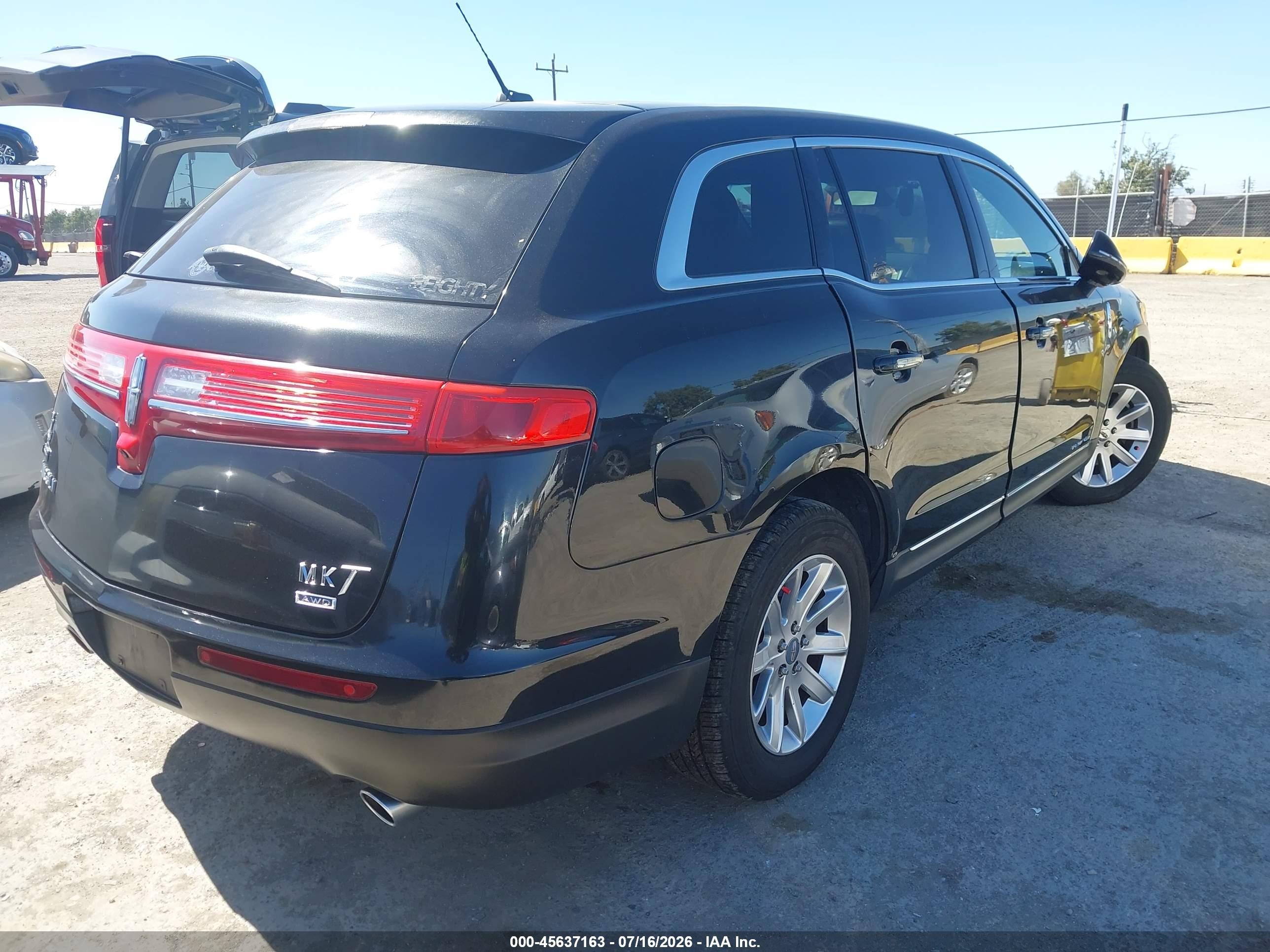 2013 Lincoln Mkt Livery Black vin: 2LMHJ5NK6DBL55489