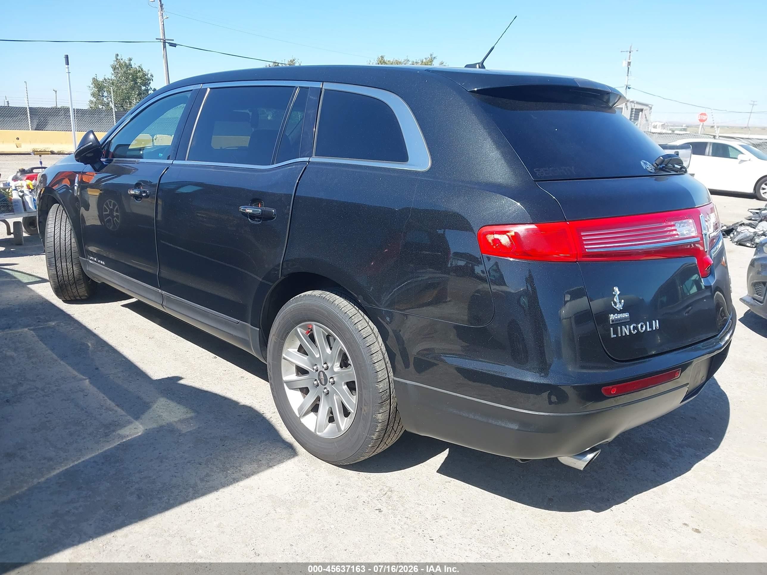 2013 Lincoln Mkt Livery Black vin: 2LMHJ5NK6DBL55489