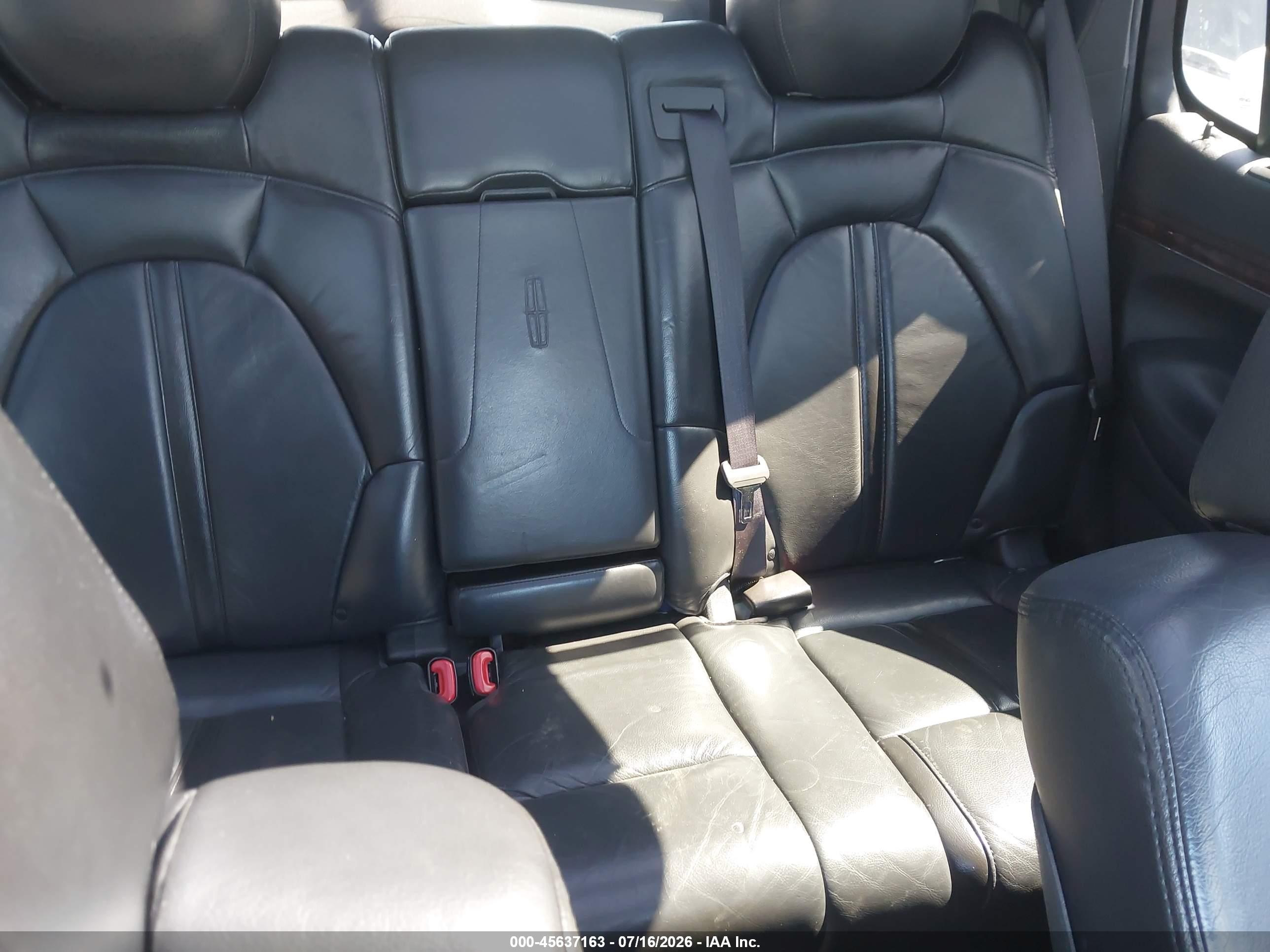 2013 Lincoln Mkt Livery Black vin: 2LMHJ5NK6DBL55489