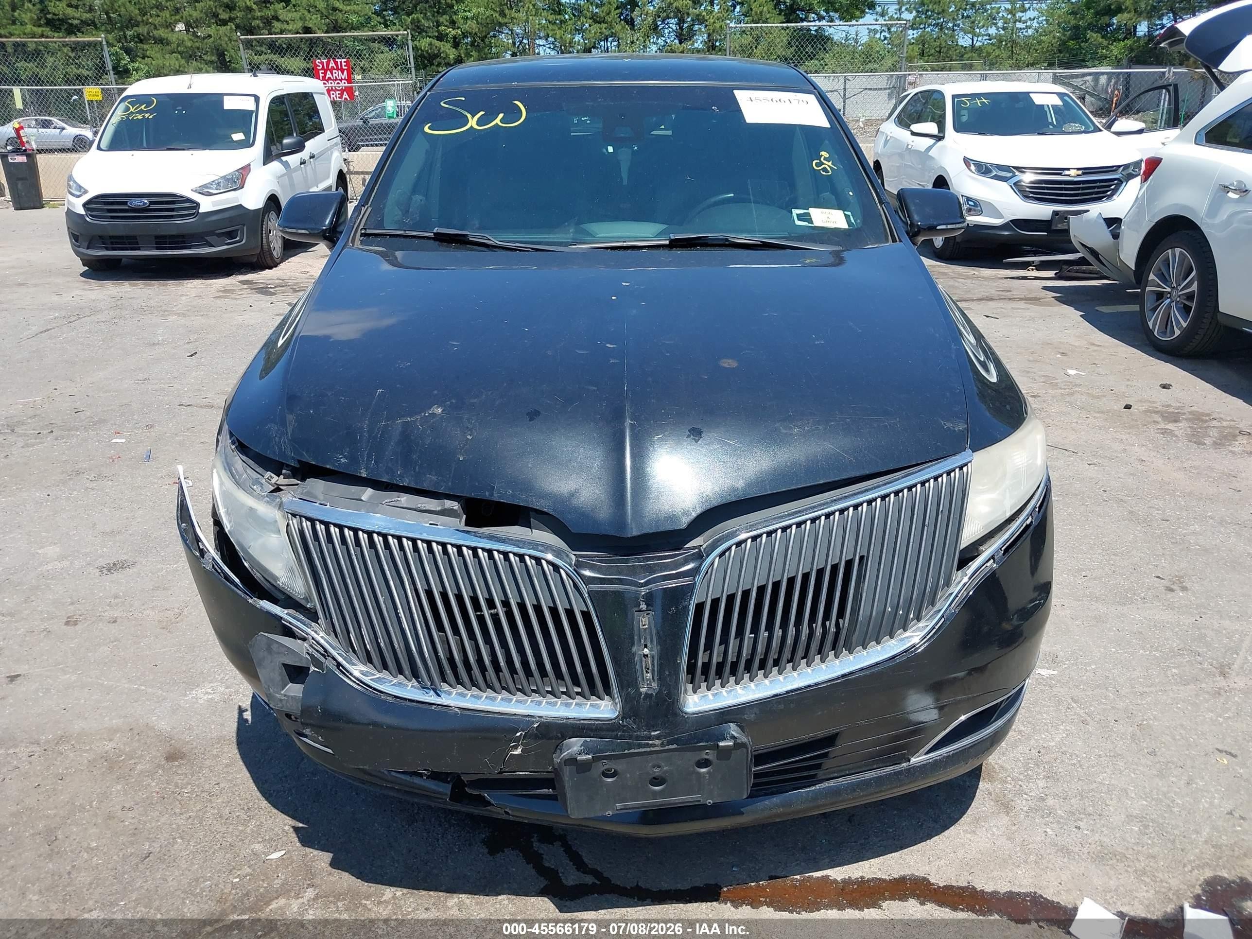 2014 Lincoln Mkt Livery Black vin: 2LMHJ5NK6EBL53100