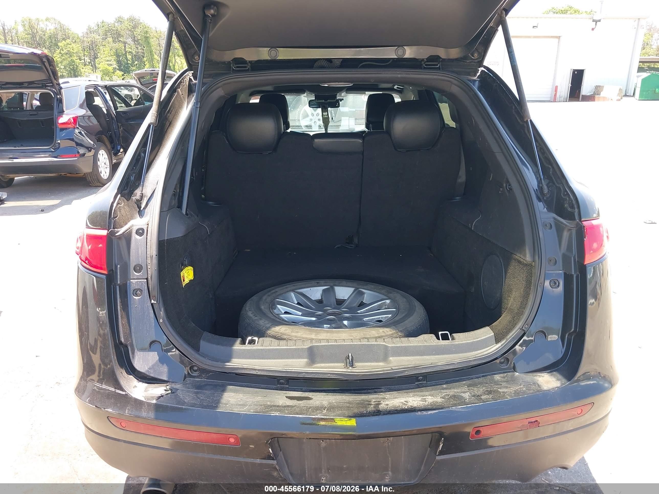 2014 Lincoln Mkt Livery Black vin: 2LMHJ5NK6EBL53100