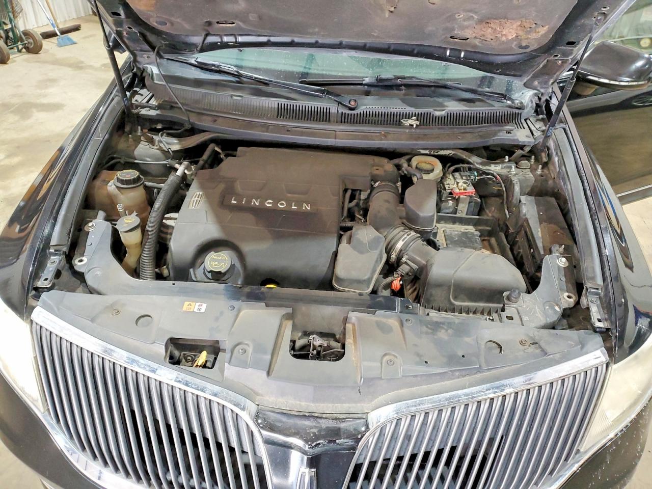 2014 Lincoln Mkt Black vin: 2LMHJ5NK6EBL56675