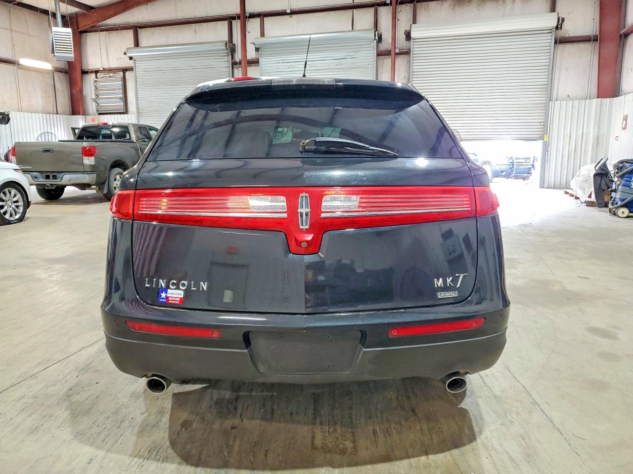2014 Lincoln Mkt Black vin: 2LMHJ5NK6EBL56675