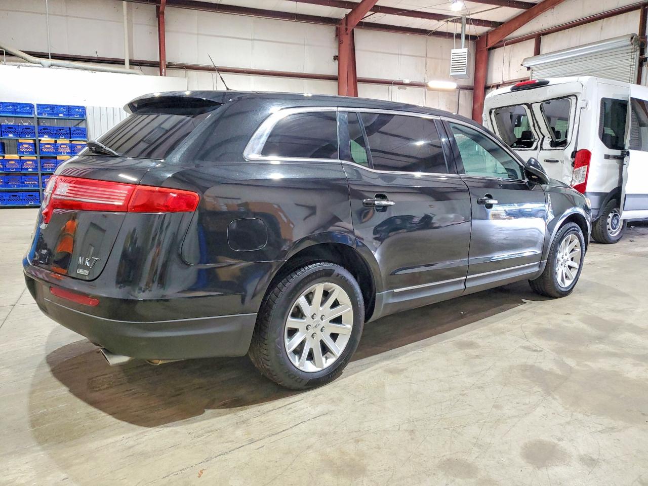 2014 Lincoln Mkt Black vin: 2LMHJ5NK6EBL56675