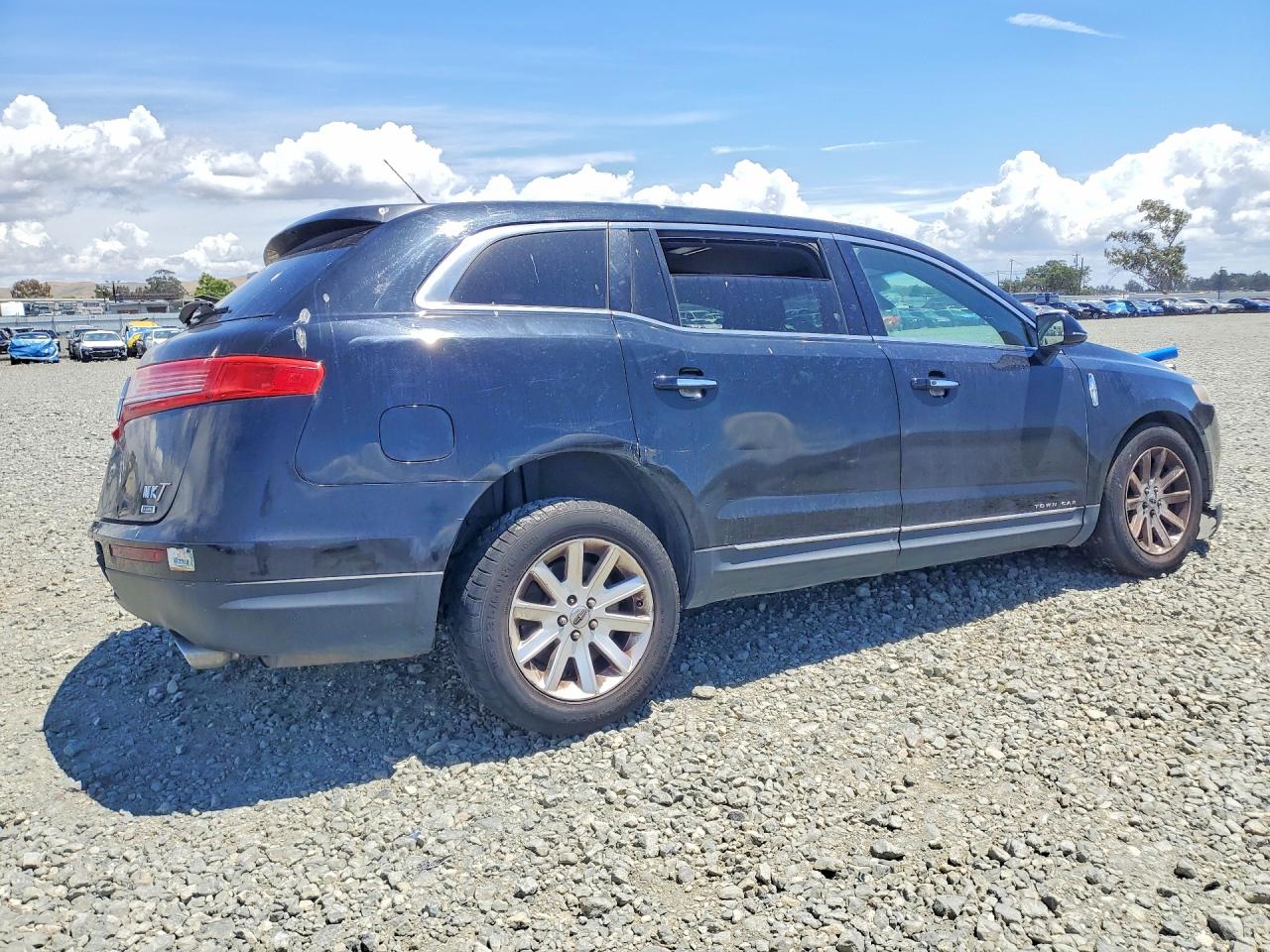 2014 Lincoln Mkt Black vin: 2LMHJ5NK7EBL57835