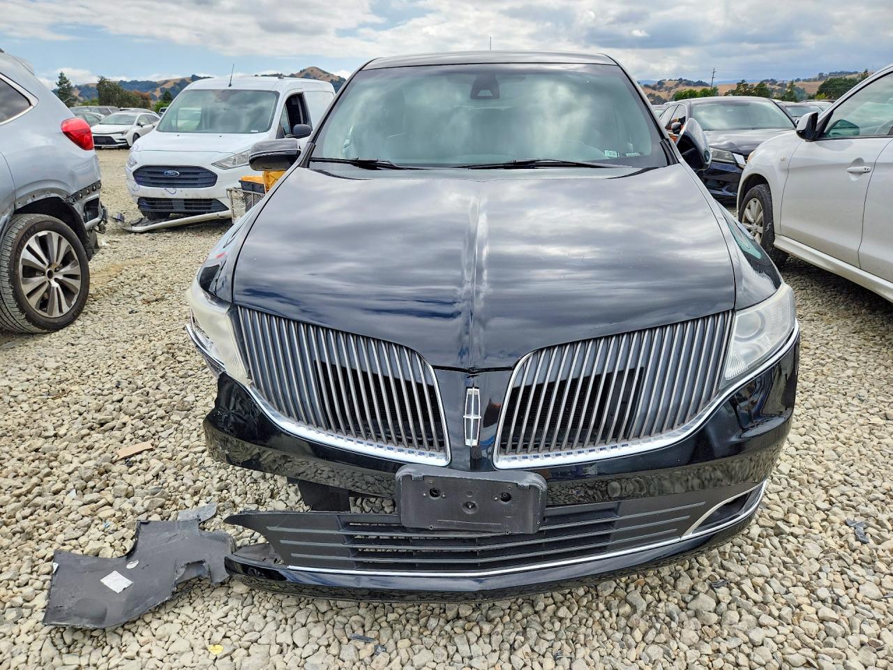 2014 Lincoln Mkt Black vin: 2LMHJ5NK7EBL58192