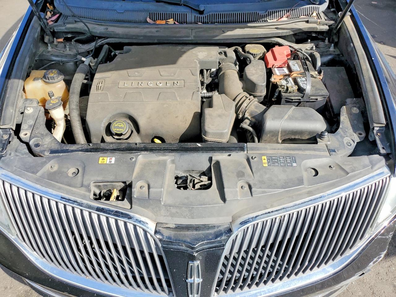 2014 Lincoln Mkt Charcoal vin: 2LMHJ5NKXEBL59059