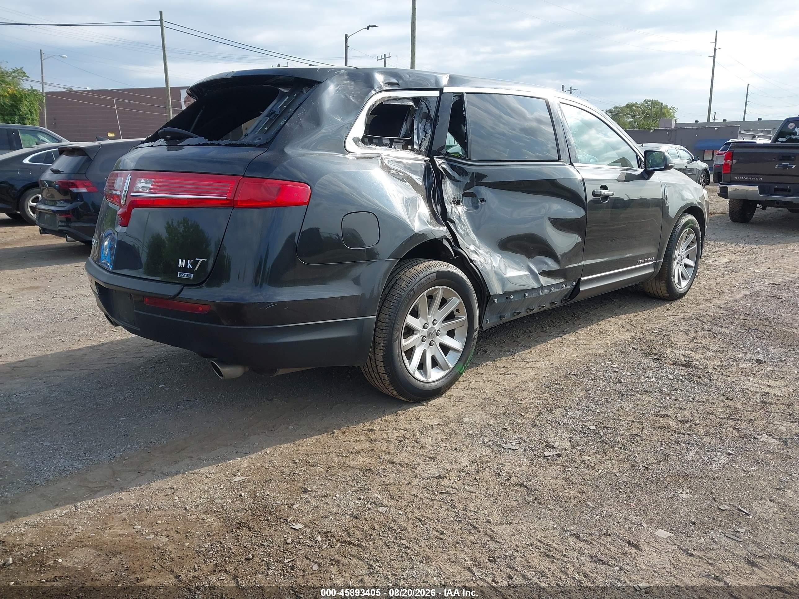 2015 Lincoln Mkt Livery Gray vin: 2LMHJ5NKXFBL04659