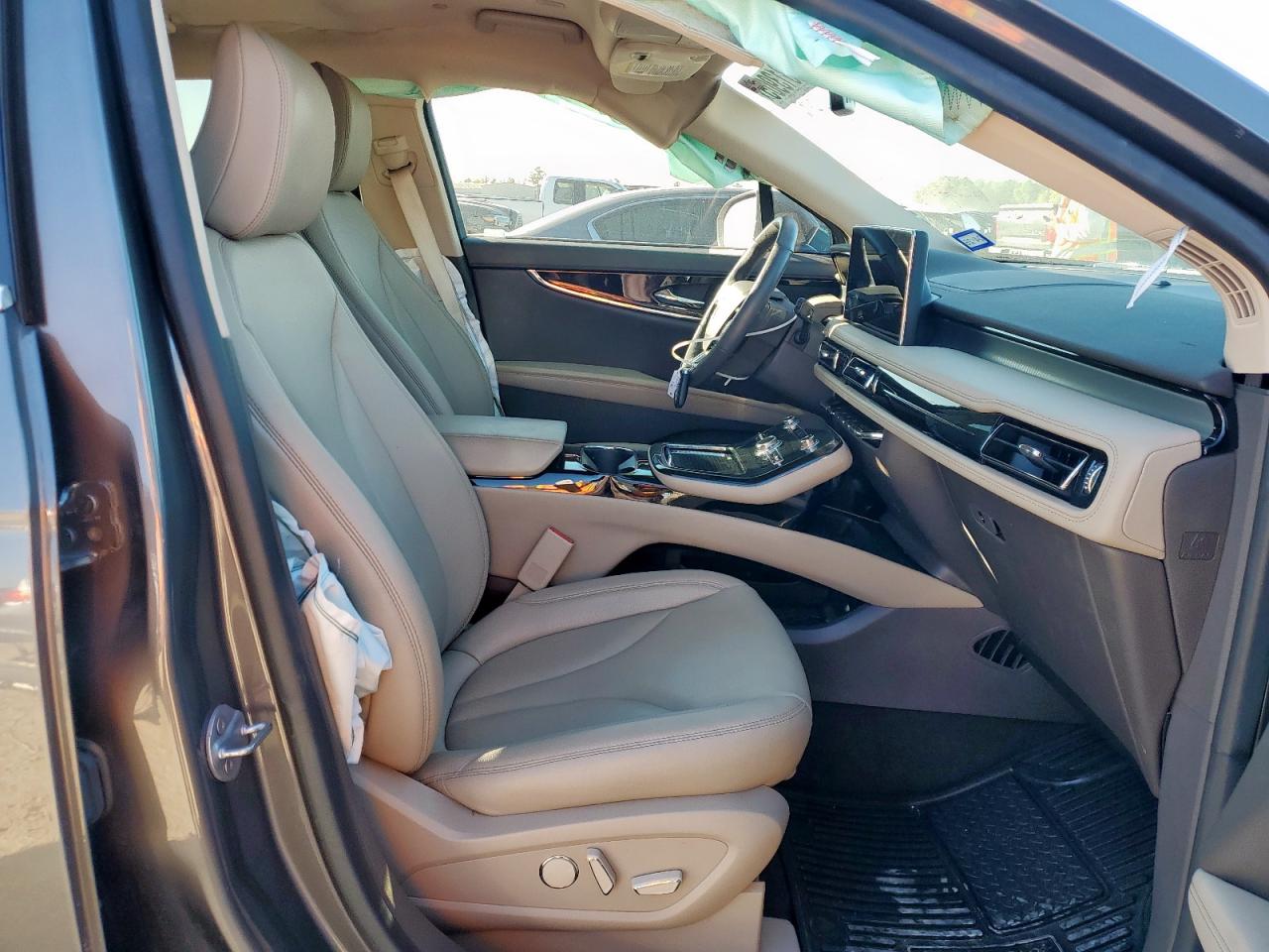 2023 Lincoln Nautilus Gray vin: 2LMPJ6J92PBL04323