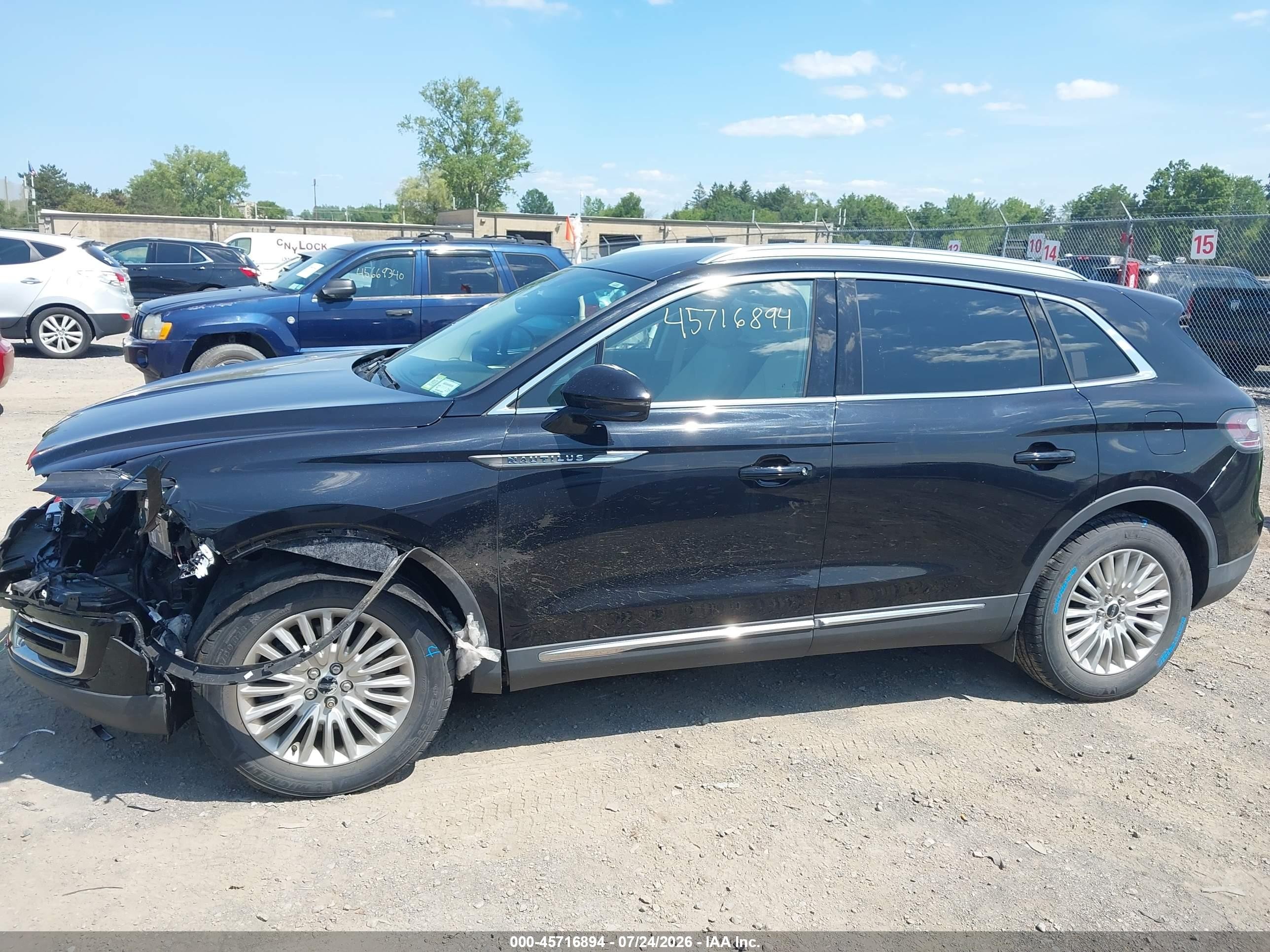 2020 Lincoln Nautilus Standard Black vin: 2LMPJ6J93LBL30567