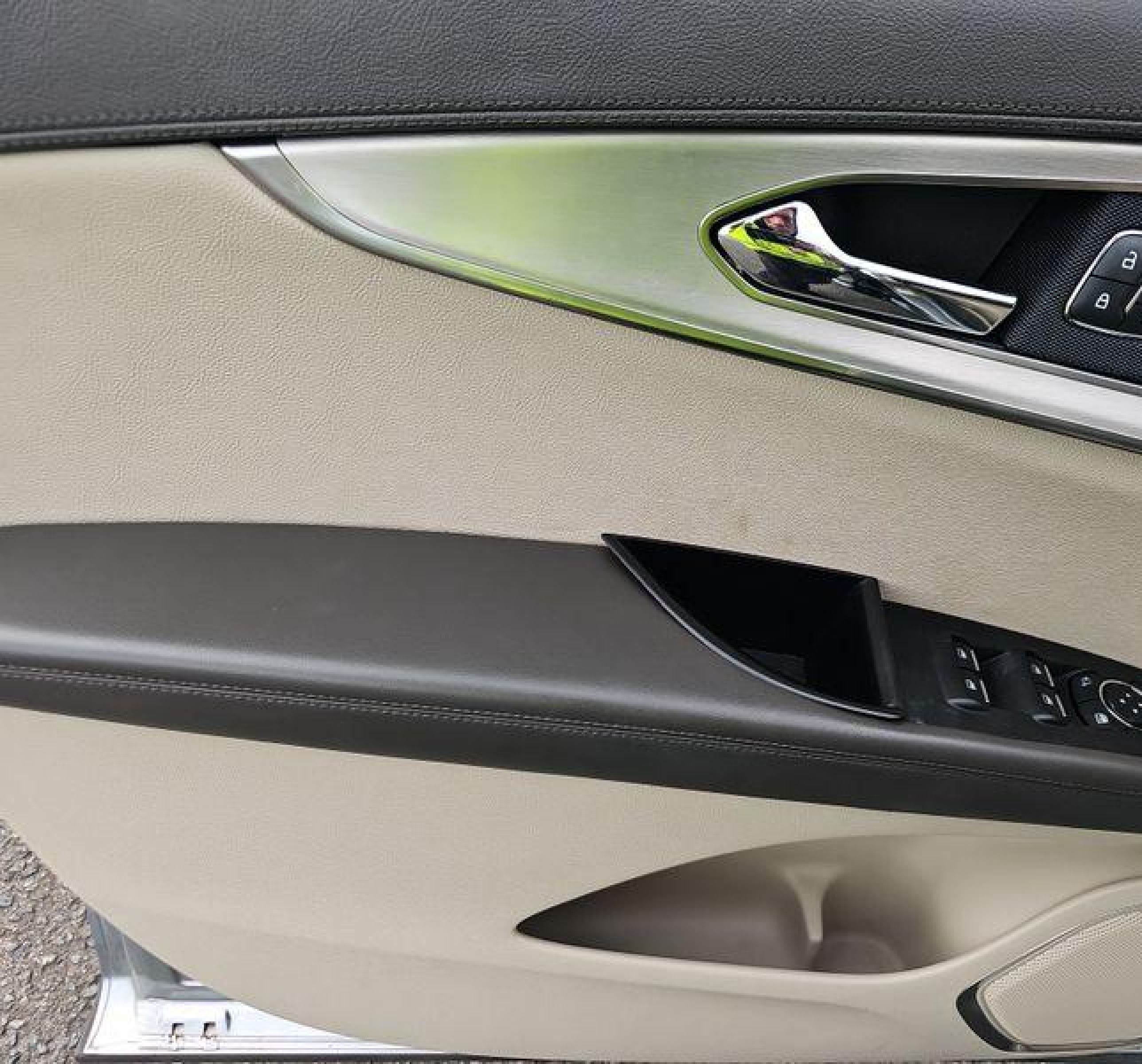 2020 Lincoln Nautilus vin: 2LMPJ6J97LBL29633