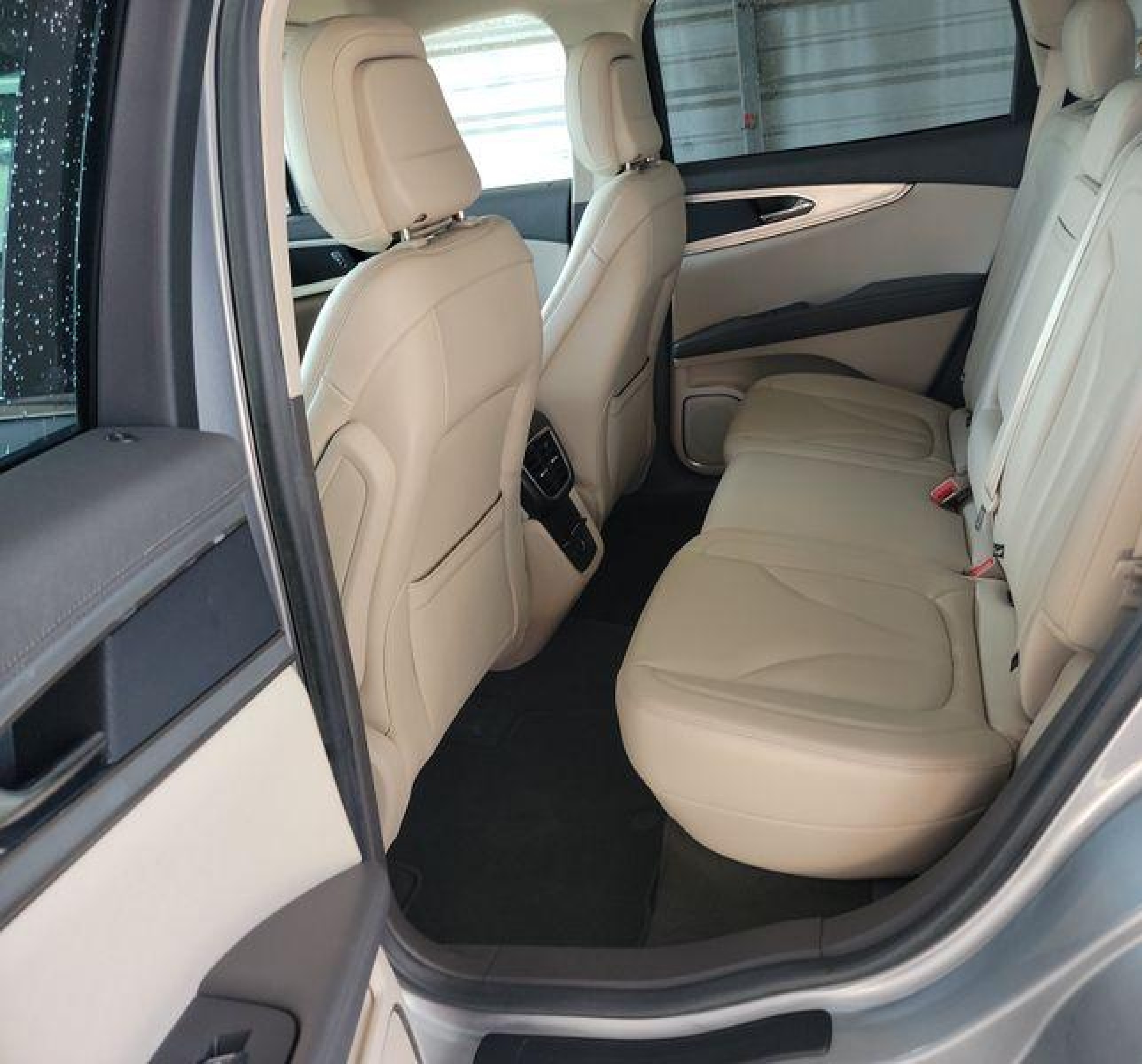 2020 Lincoln Nautilus vin: 2LMPJ6J97LBL29633
