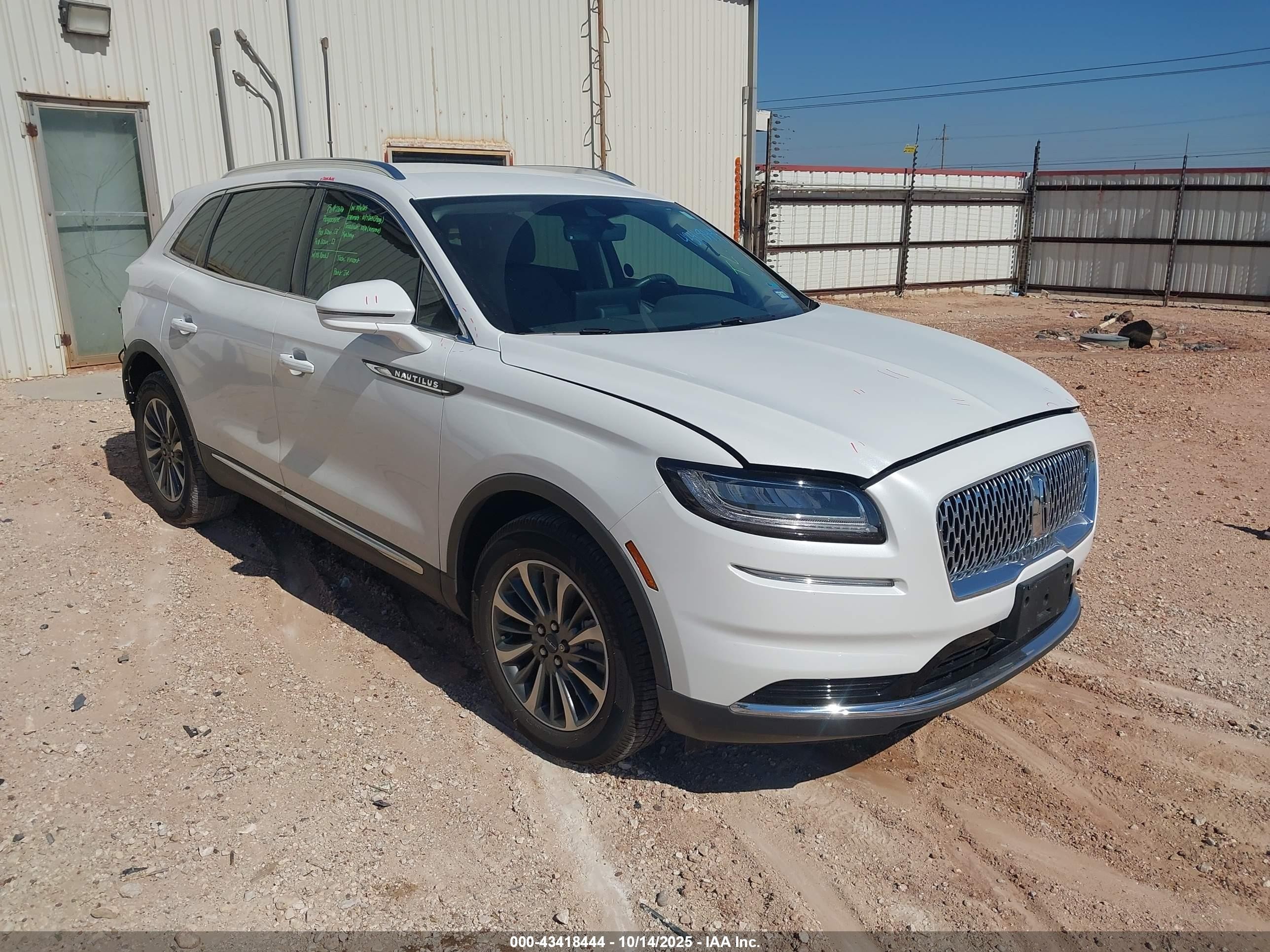 2022 Lincoln Nautilus Standard White vin: 2LMPJ6J98NBL14366