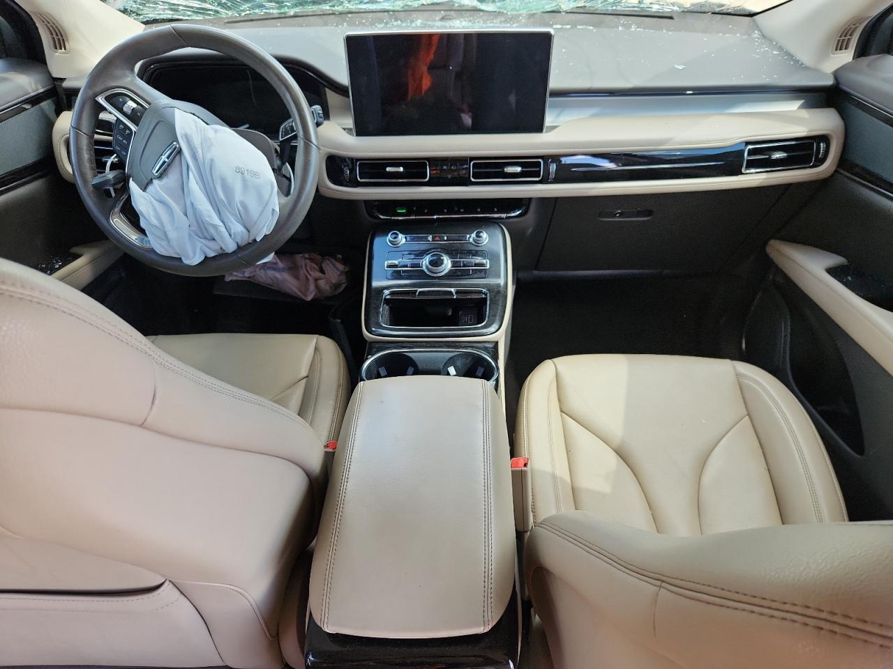2022 Lincoln Nautilus White vin: 2LMPJ6J99NBL07250