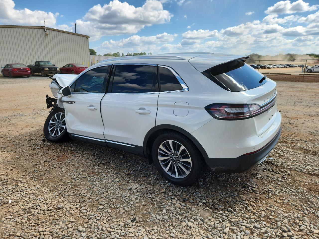2022 Lincoln Nautilus White vin: 2LMPJ6J99NBL07250