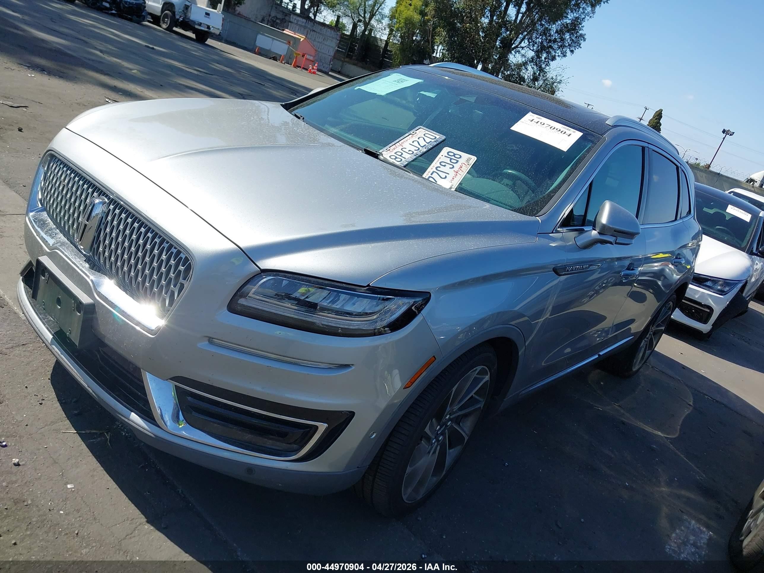 2020 Lincoln Nautilus Reserve Silver vin: 2LMPJ6K91LBL03592