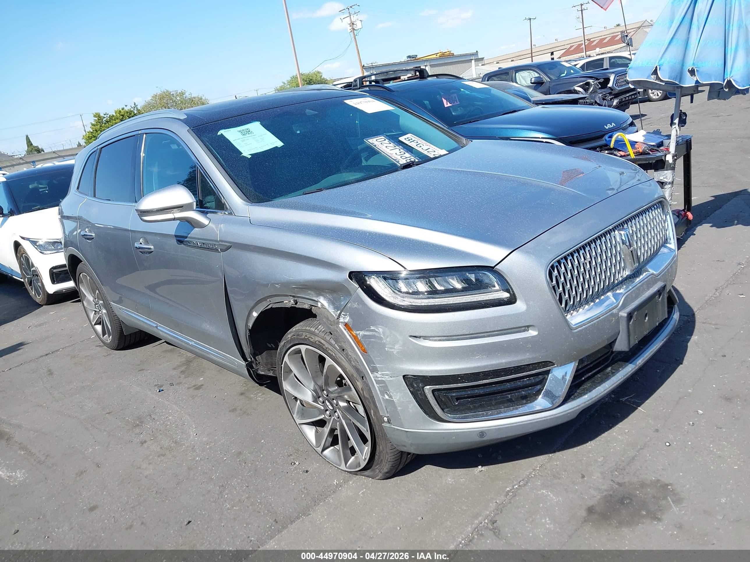 2020 Lincoln Nautilus Reserve Silver vin: 2LMPJ6K91LBL03592
