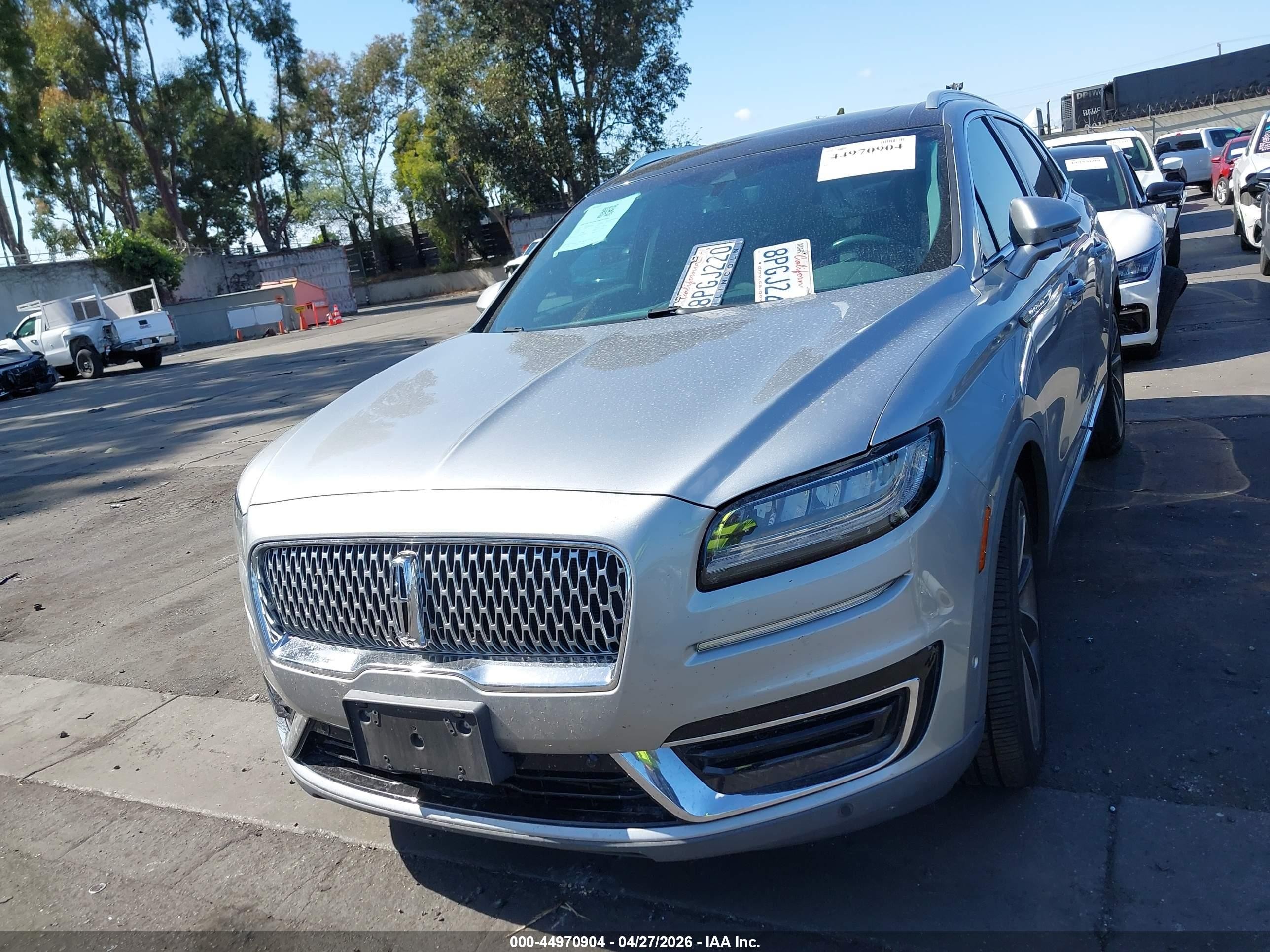 2020 Lincoln Nautilus Reserve Silver vin: 2LMPJ6K91LBL03592