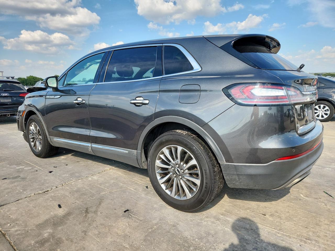 2020 Lincoln Nautilus Reserve Gray vin: 2LMPJ6K91LBL14060