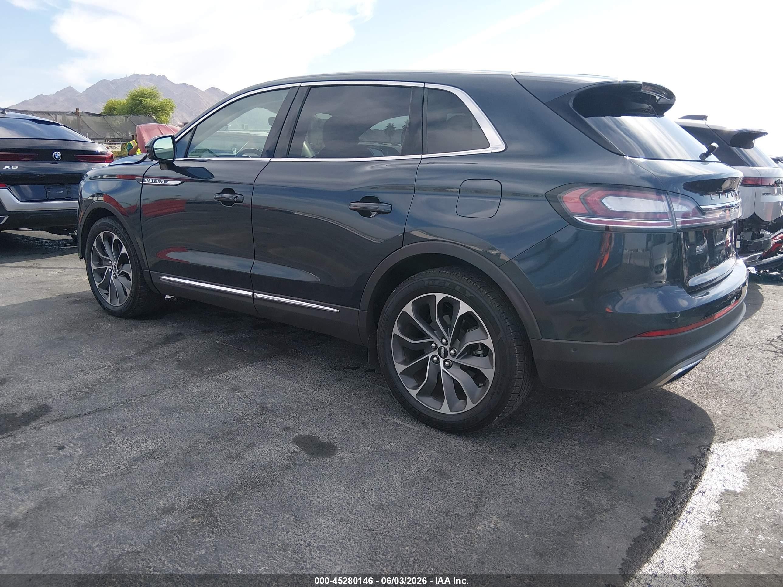 2021 Lincoln Nautilus Reserve Black vin: 2LMPJ6K92MBL00895