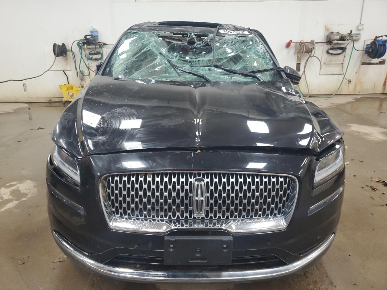 2021 Lincoln Nautilus Reserve Black vin: 2LMPJ6K95MBL15634