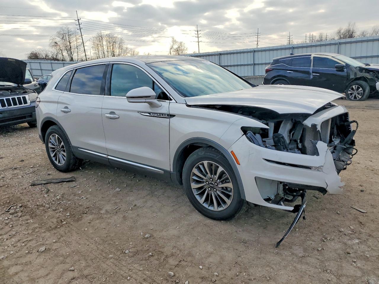 2020 Lincoln Nautilus Reserve White vin: 2LMPJ6K97LBL11857