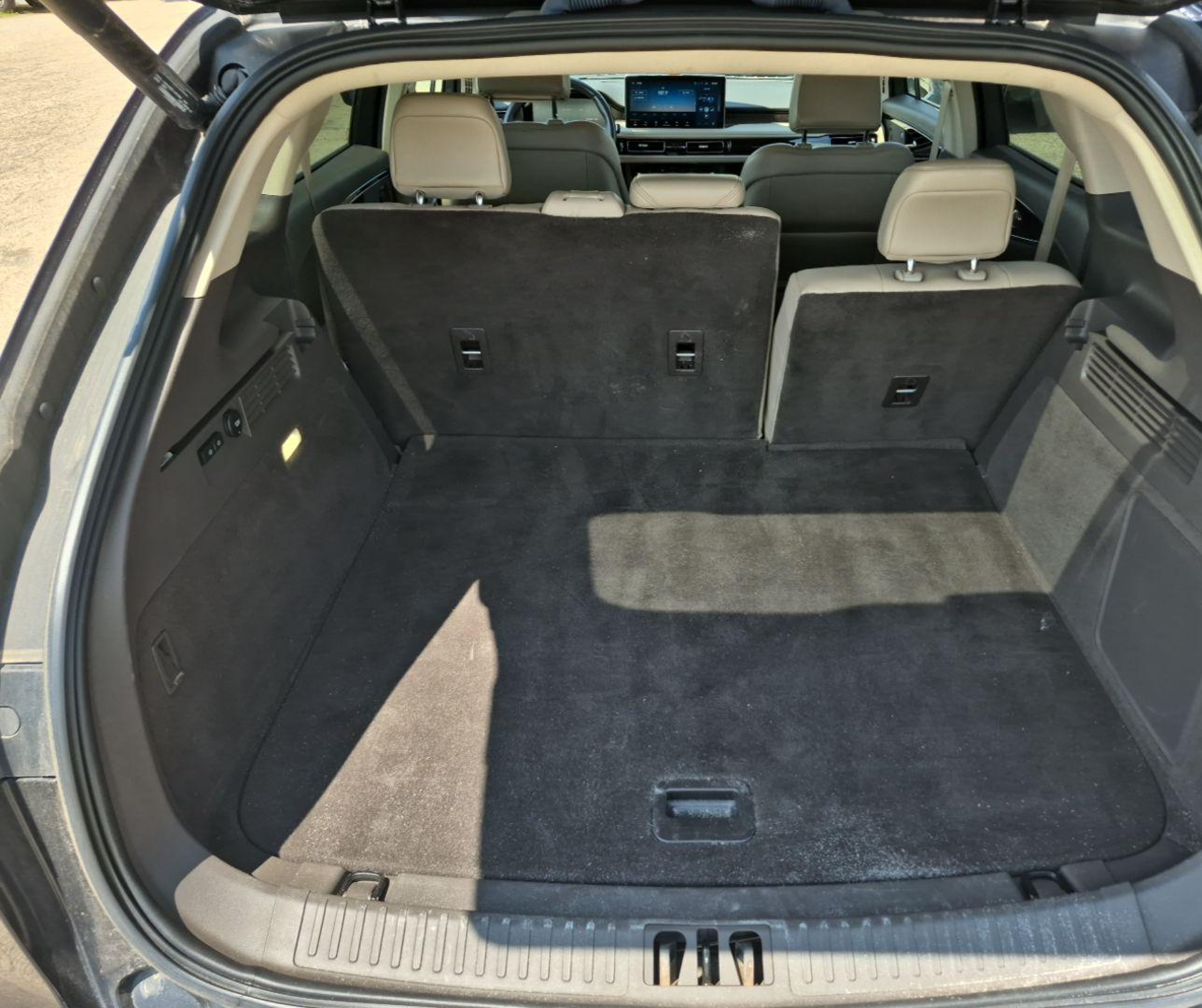 2021 Lincoln Nautilus Reserve vin: 2LMPJ6K97MBL11486