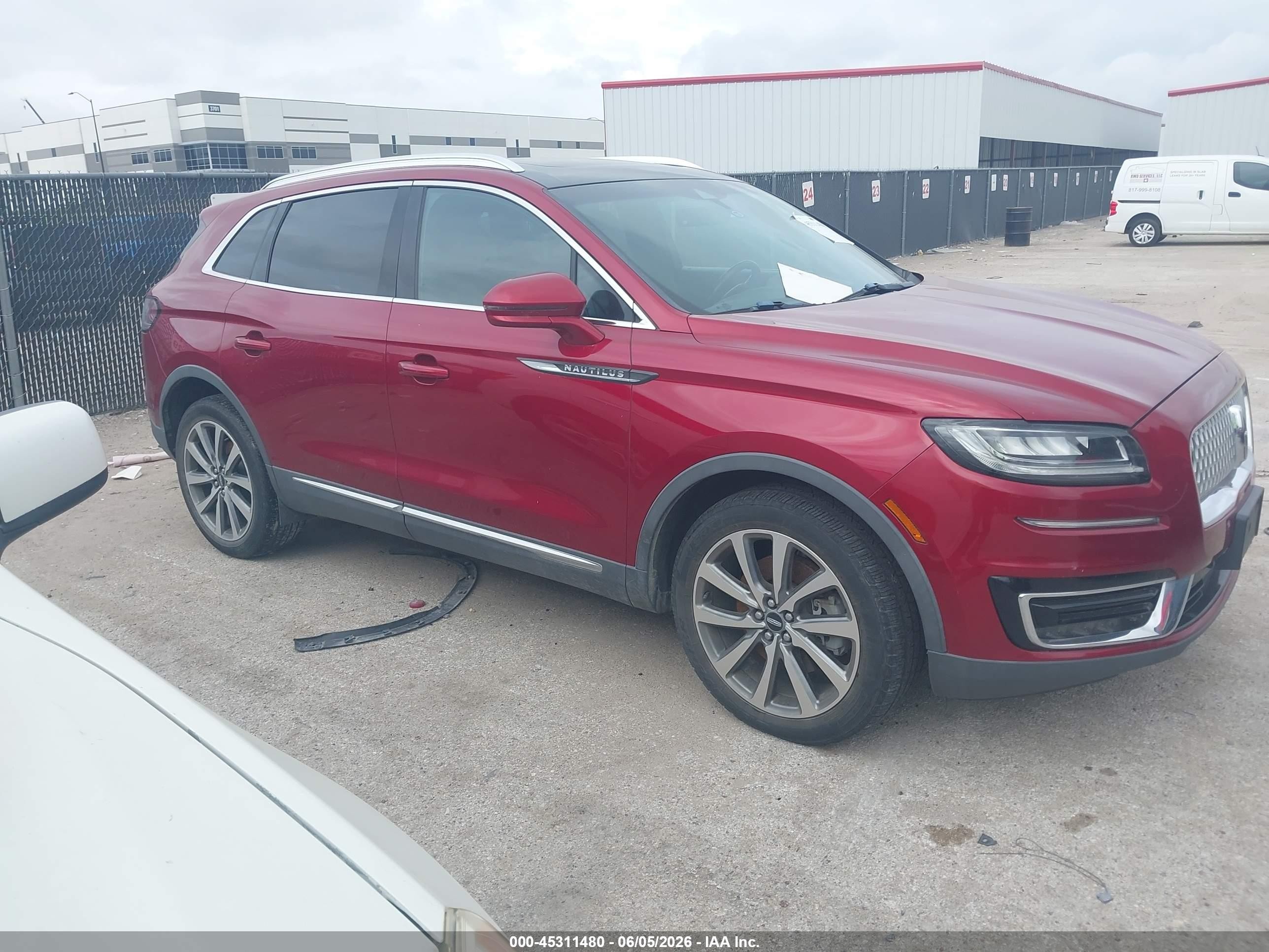 2019 Lincoln Nautilus Select Maroon vin: 2LMPJ6K99KBL16363