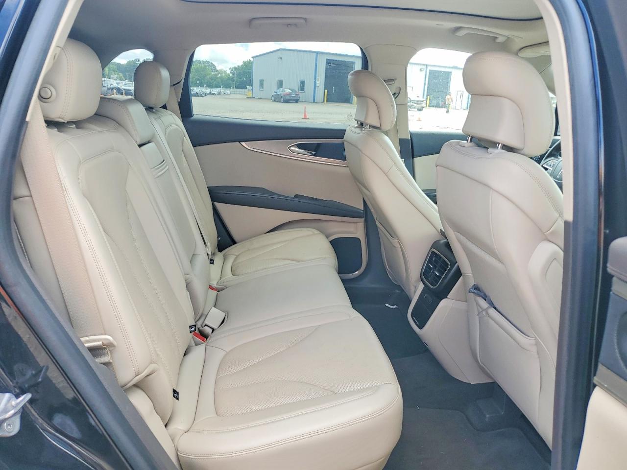 2019 Lincoln Nautilus Reserve Black vin: 2LMPJ6L91KBL19210