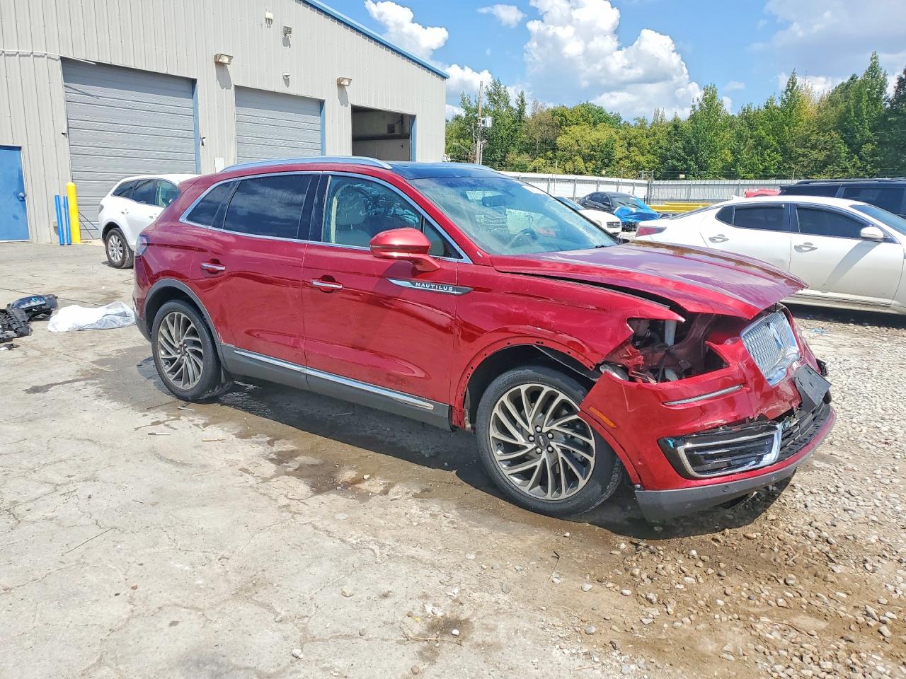 2019 Lincoln Nautilus Reserve Burgundy vin: 2LMPJ6L96KBL45639