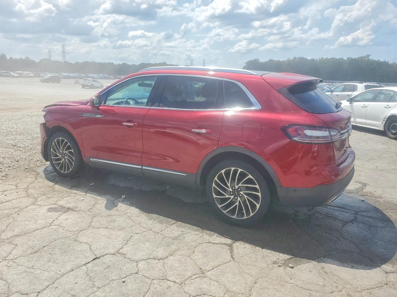 2019 Lincoln Nautilus Reserve Burgundy vin: 2LMPJ6L96KBL45639