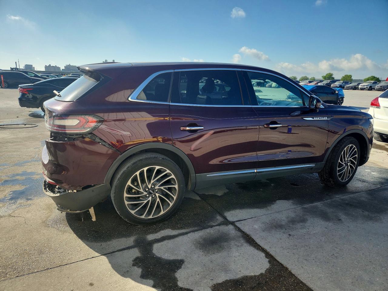 2019 Lincoln Nautilus Reserve Burgundy vin: 2LMPJ6LP0KBL14840