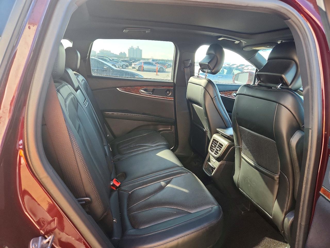 2019 Lincoln Nautilus Reserve Burgundy vin: 2LMPJ6LP0KBL14840