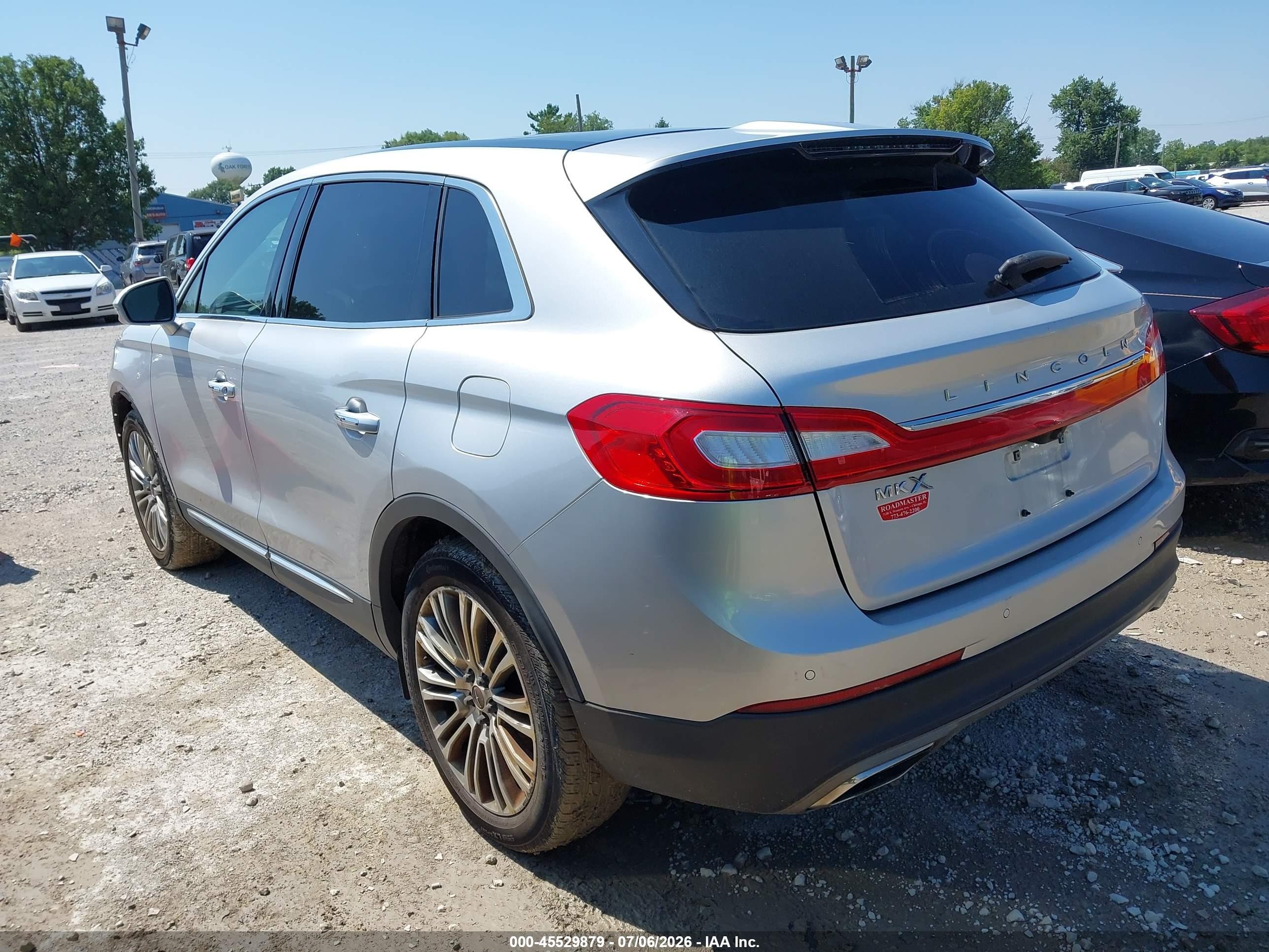 2018 Lincoln Mkx Reserve Silver vin: 2LMPJ6LR1JBL12711
