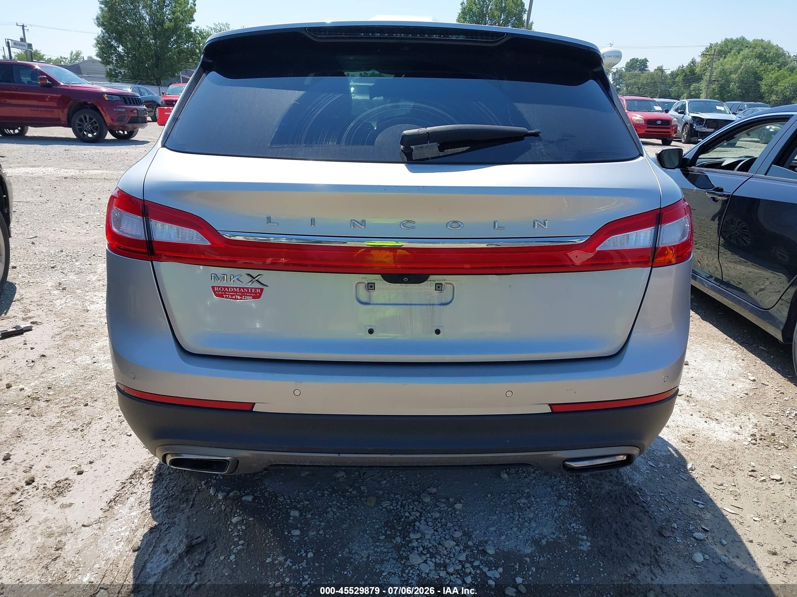 2018 Lincoln Mkx Reserve Silver vin: 2LMPJ6LR1JBL12711