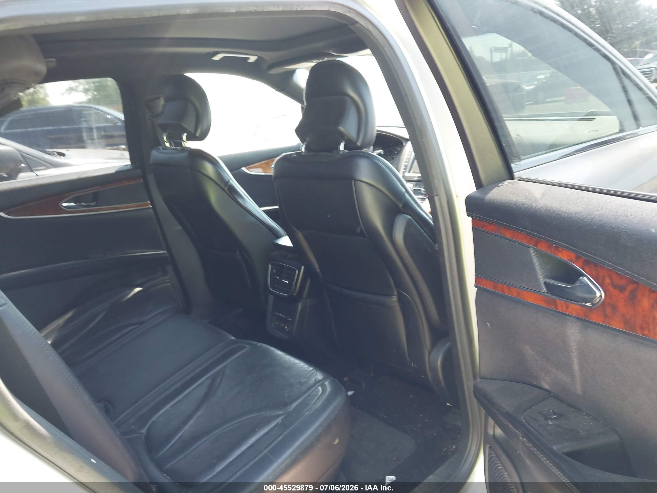 2018 Lincoln Mkx Reserve Серебряный vin: 2LMPJ6LR1JBL12711