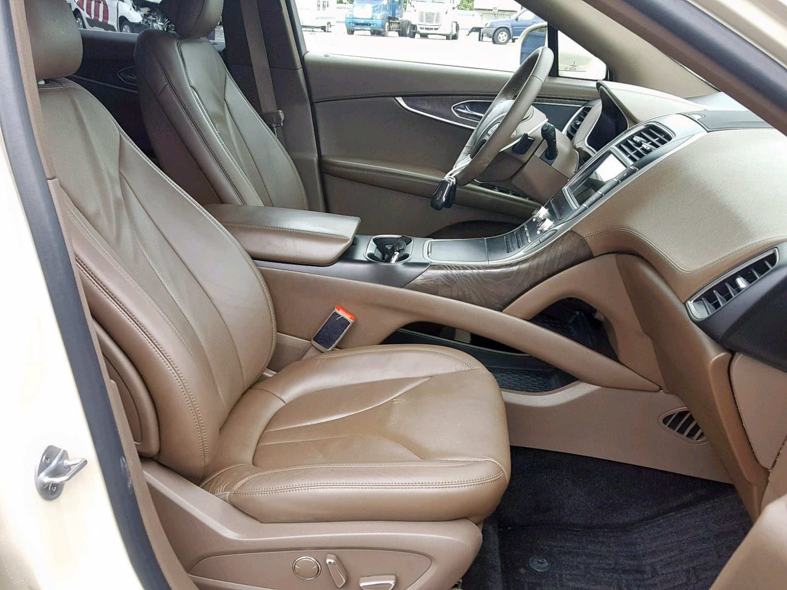2016 Lincoln Mkx Reserve Кремовый vin: 2LMPJ6LR9GBL82725