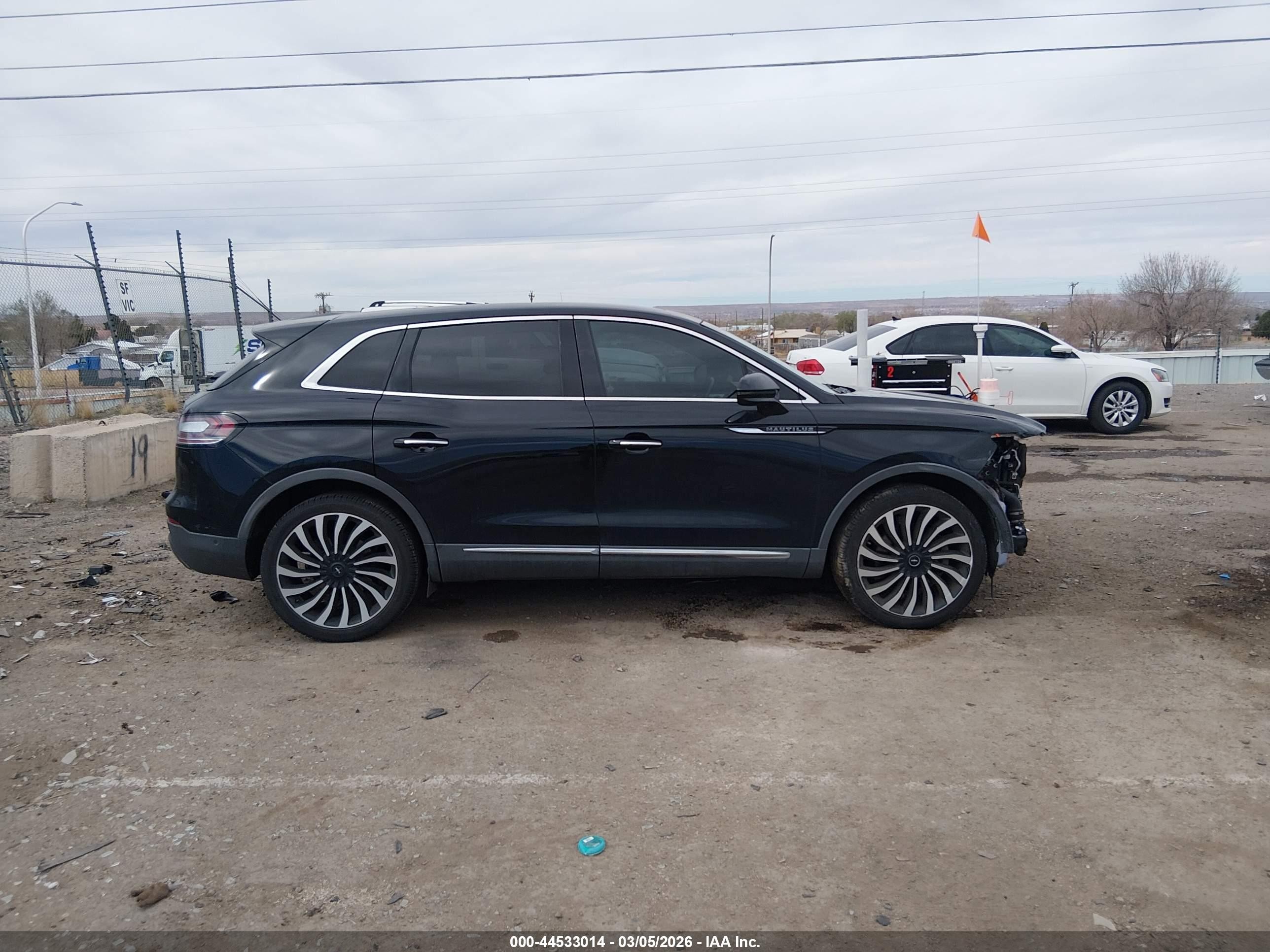 2019 Lincoln Nautilus Black Label Черный vin: 2LMPJ7J94KBL18657