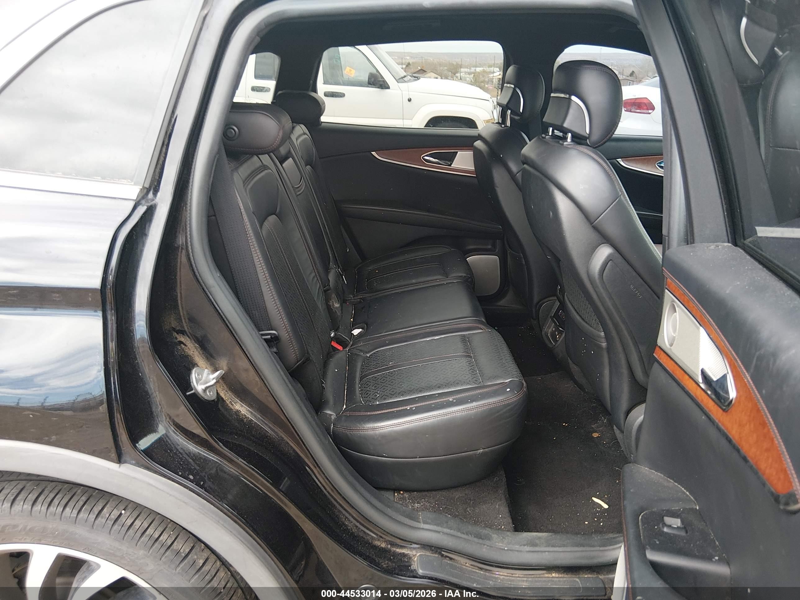 2019 Lincoln Nautilus Black Label Черный vin: 2LMPJ7J94KBL18657