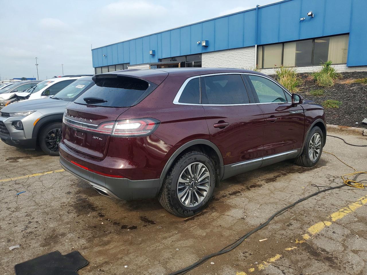 2020 Lincoln Nautilus Burgundy vin: 2LMPJ8J91LBL27713