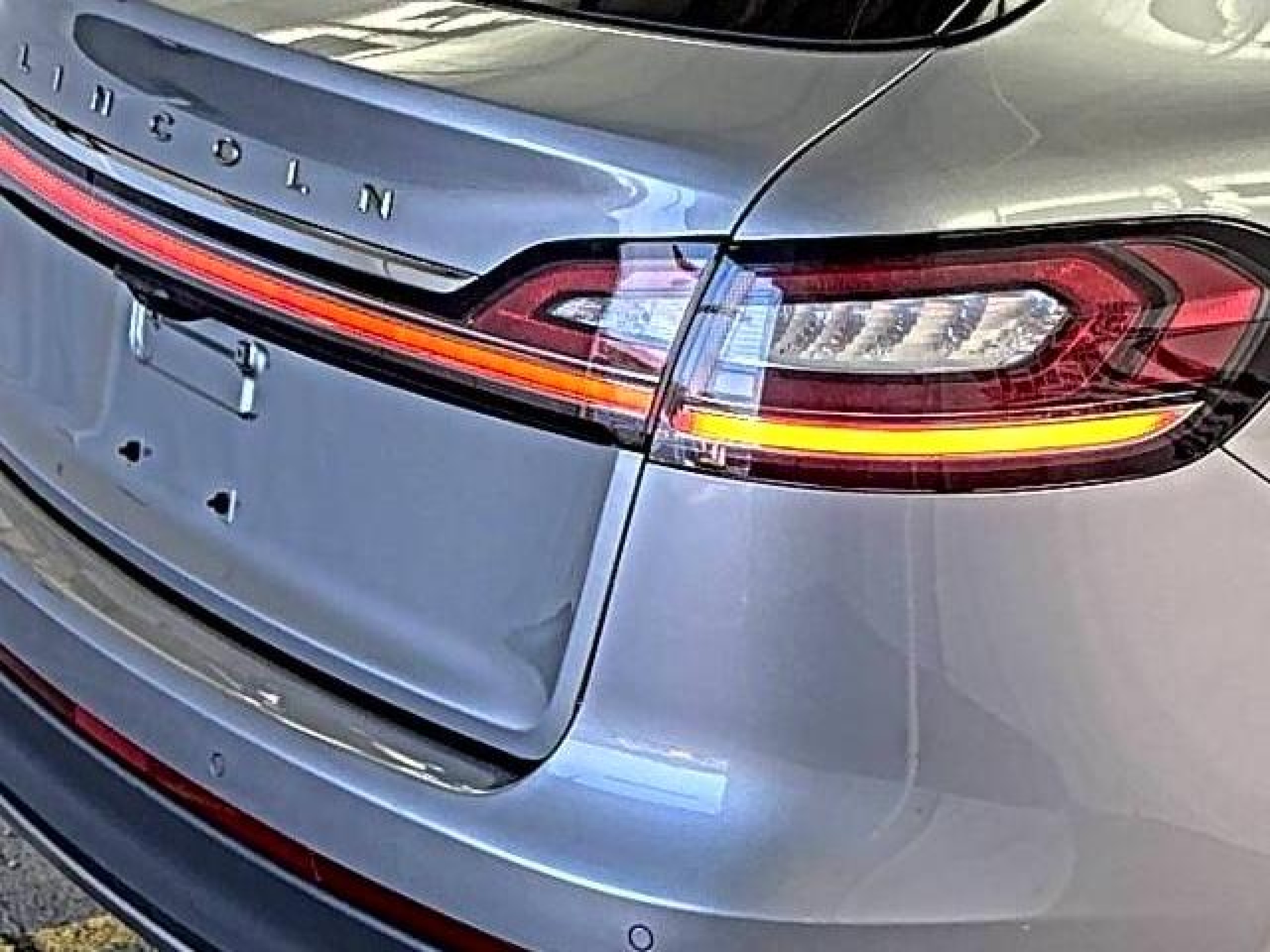 2022 Lincoln Nautilus vin: 2LMPJ8J96NBL11347