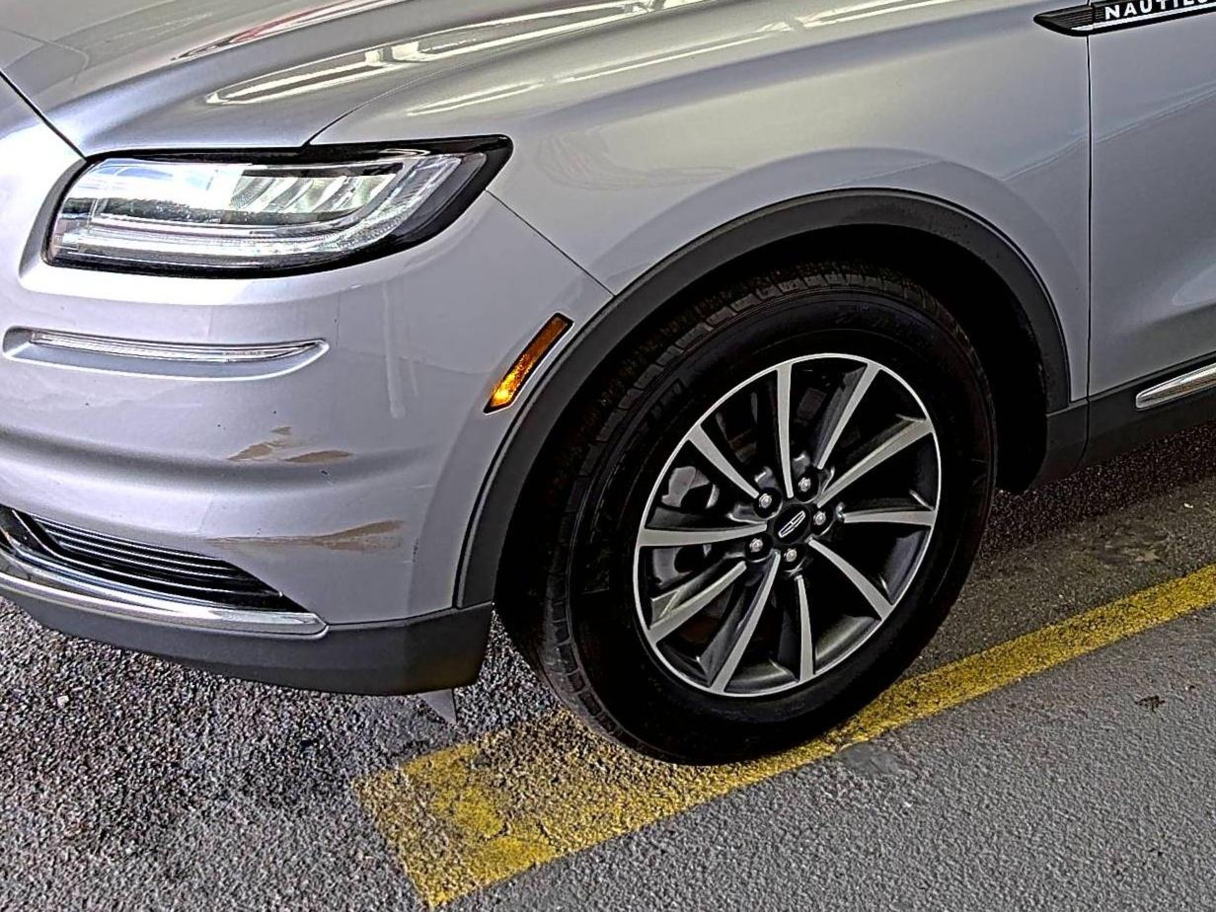 2022 Lincoln Nautilus vin: 2LMPJ8J96NBL11347