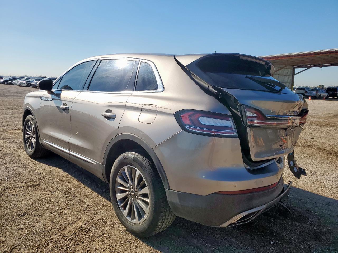 2020 Lincoln Nautilus Gold vin: 2LMPJ8J9XLBL28052