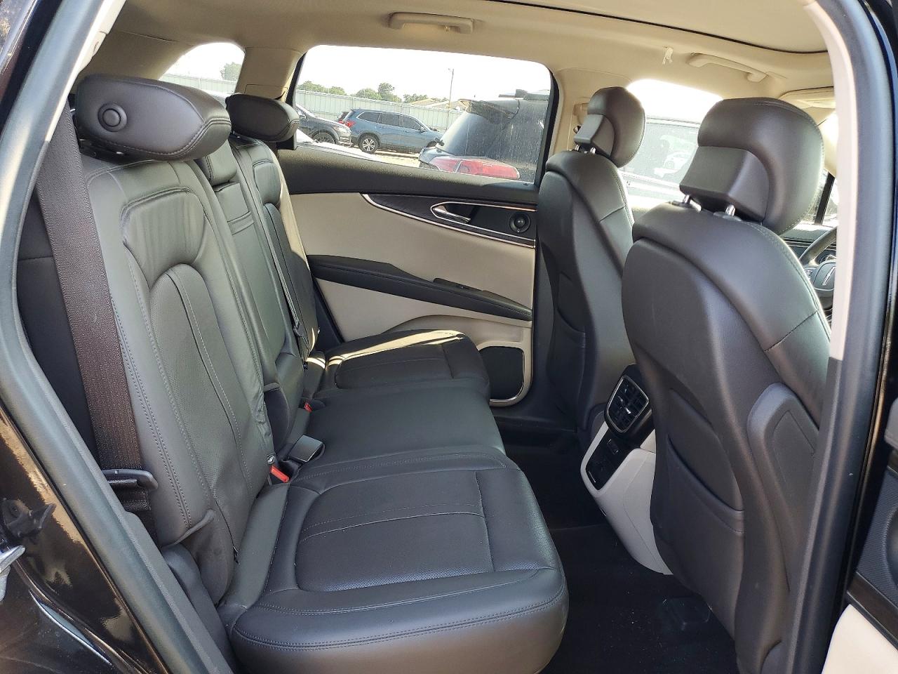 2020 Lincoln Nautilus Reserve Black vin: 2LMPJ8K90LBL09766