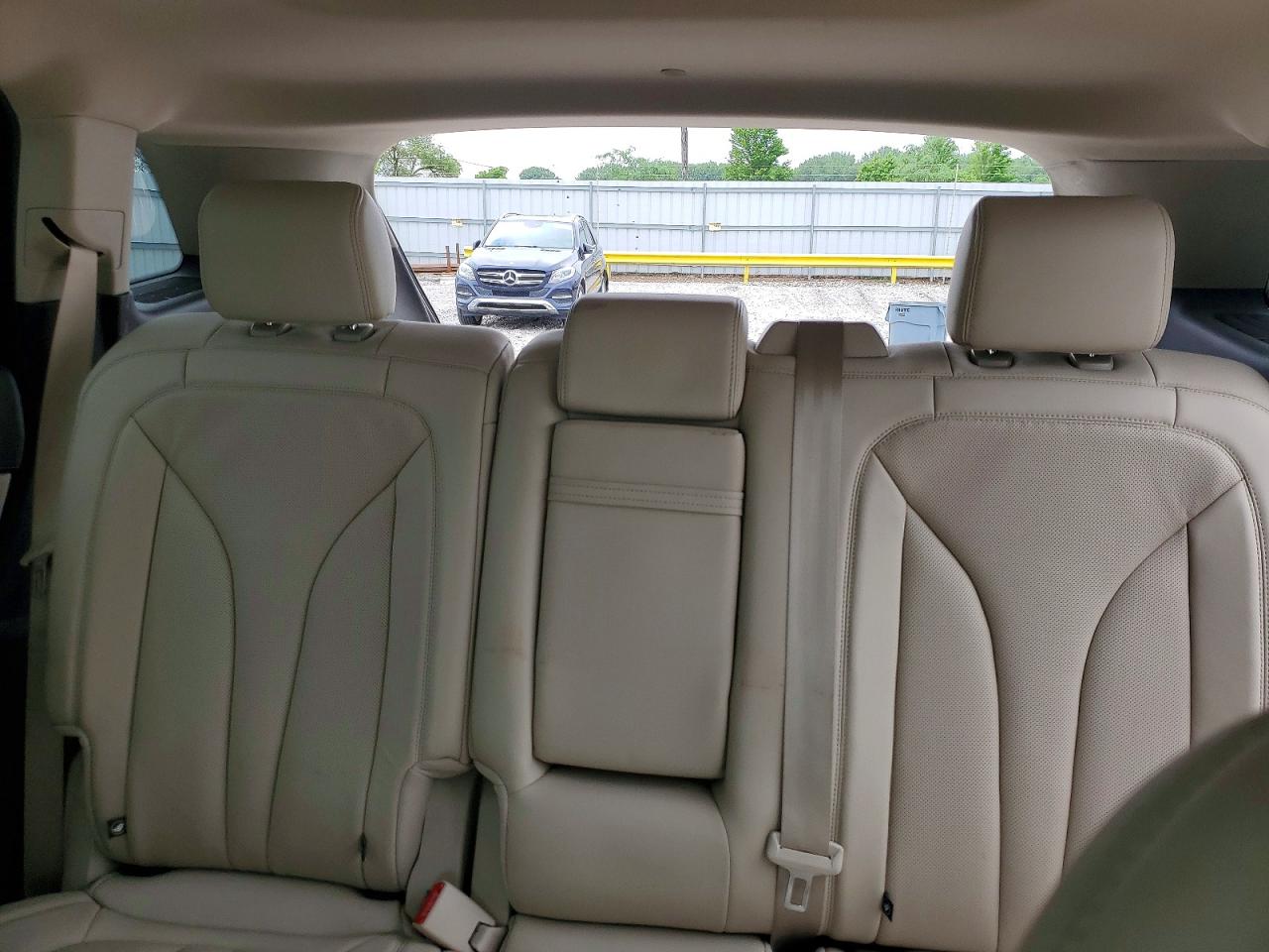 2020 Lincoln Nautilus Reserve White vin: 2LMPJ8K92LBL15892