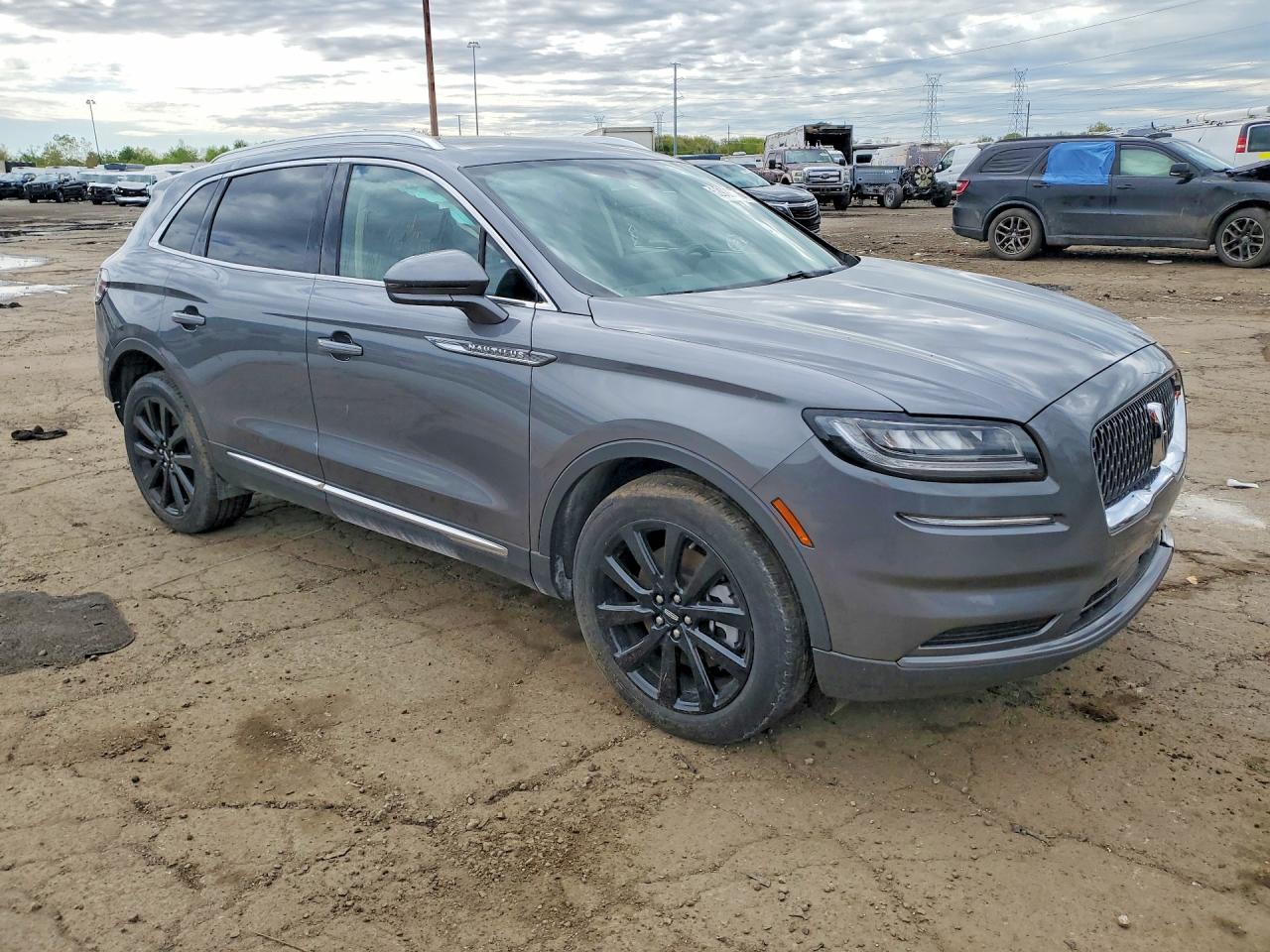 2023 Lincoln Nautilus Reserve Gray vin: 2LMPJ8K92PBL23822