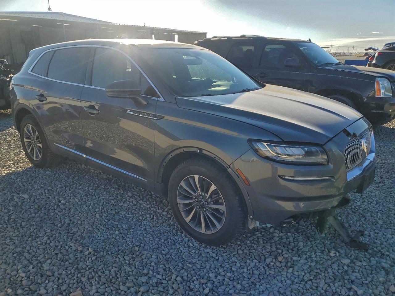2022 Lincoln Nautilus Reserve Gray vin: 2LMPJ8K93NBL06251