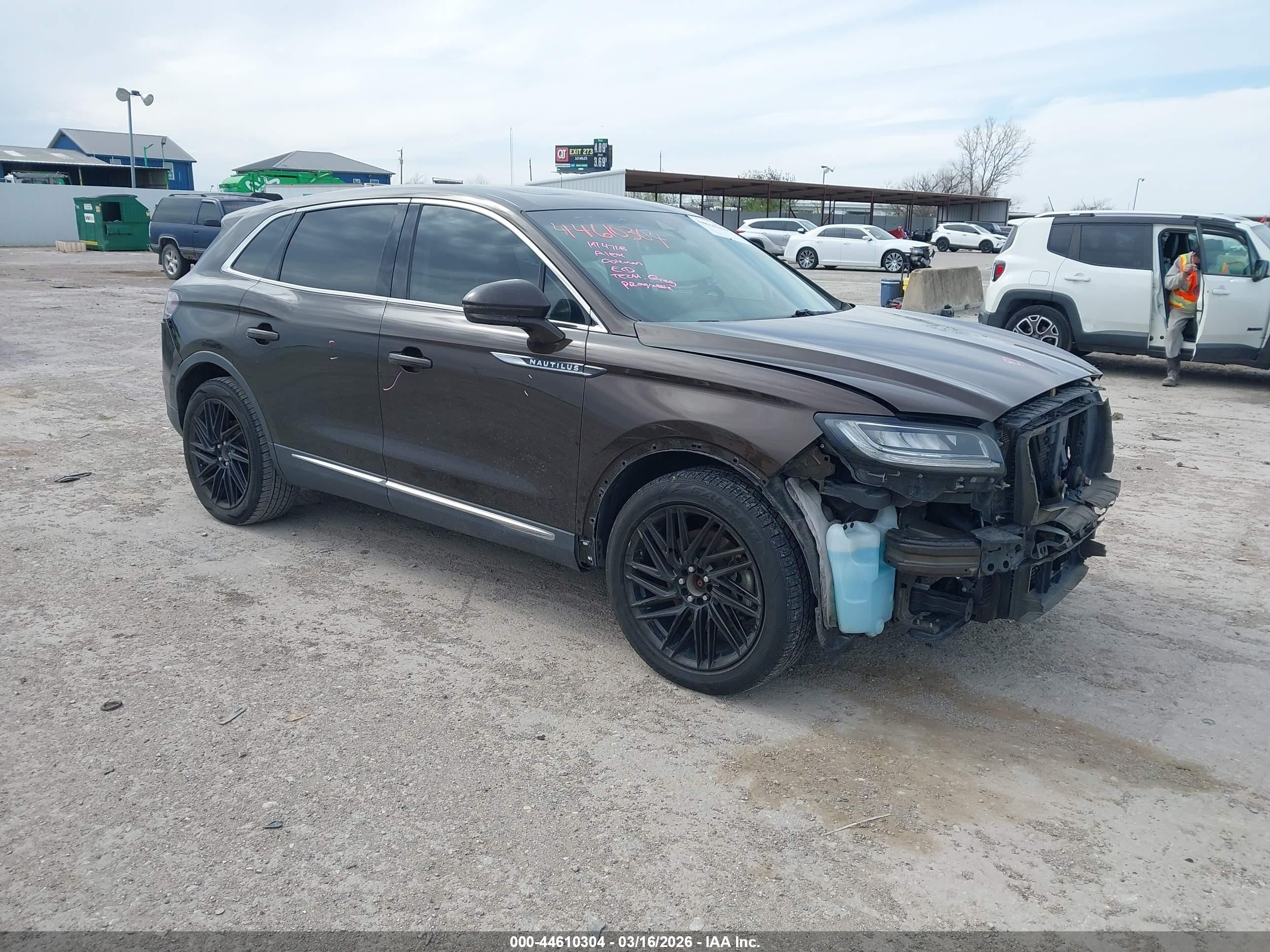 2019 Lincoln Nautilus Select Brown vin: 2LMPJ8K94KBL31395