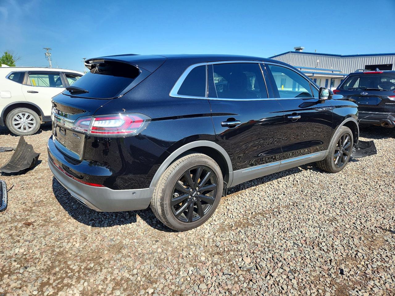 2020 Lincoln Nautilus Reserve Black vin: 2LMPJ8K96LBL23400